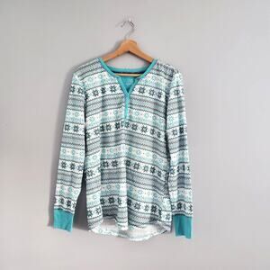 Betsey Johnson 2 Piece Long Sleeve Snowflake Pajama Set L
